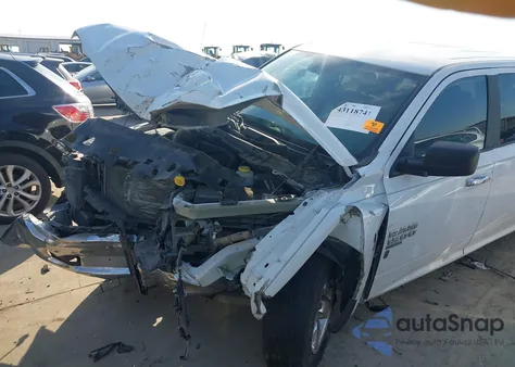 2021 Ram 1500 Classic Slt 4X2 6'4 Box z USA, uszkodzony, nr VIN 1C6RR6TT0MS520626